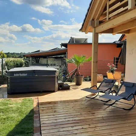 וילה Landliebe, Ferienhaus, 3 Schlafzimmer Mit Sauna Und Outdoor Whirlpool גיירסוואלדה