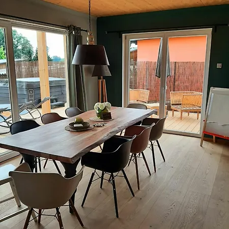 فيلة Landliebe, Ferienhaus, 3 Schlafzimmer Mit Sauna Und Outdoor Whirlpool *