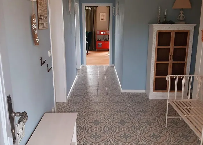 Landliebe, Ferienhaus, 3 Schlafzimmer Mit Sauna Und Outdoor Whirlpool Villa *